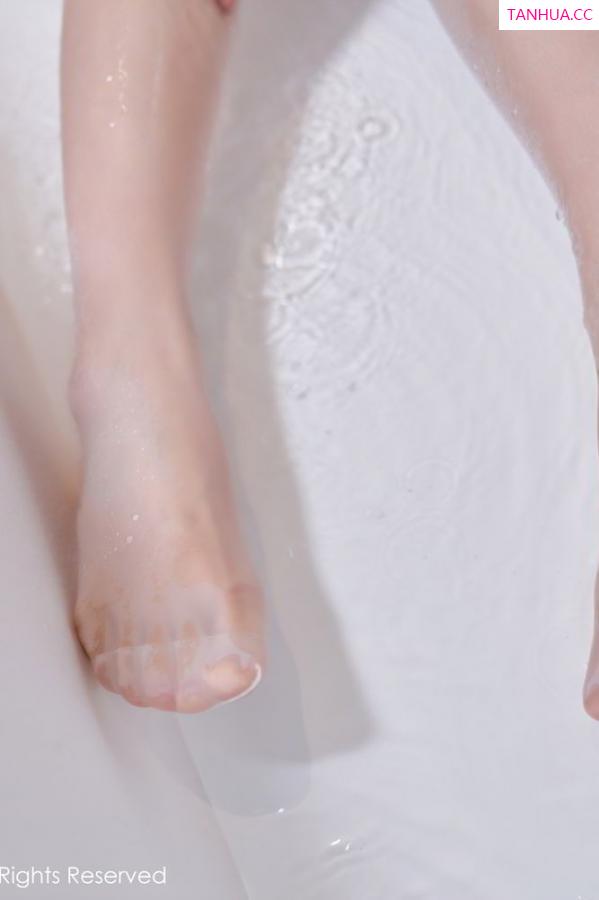 周于希dummy  家居女神周于希 浴室中淋漓绽放第42张图片